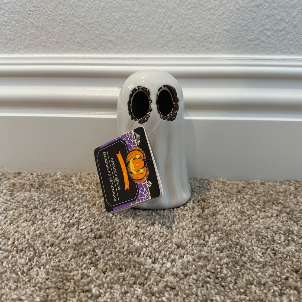 Viral Sold Out NWT Flashing Light-Up Ceramic Ghost Halloween Decor Decoration